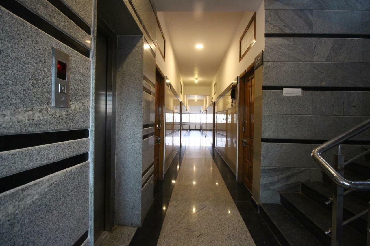 Oyo Flagship 30734 Jeevan Lodge Шимога Екстериор снимка